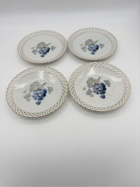 Set of 4 Schumann Bavaria Fruit Grape Design Plates Reticulated Gilt Trim
